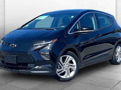 Used 2022 Chevrolet Bolt LT FWD image 11