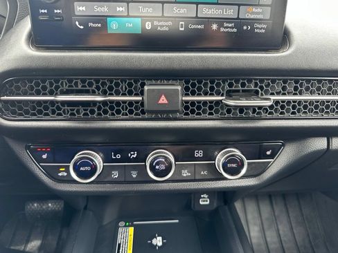 Used 2024 Honda HR-V EX-L image 4