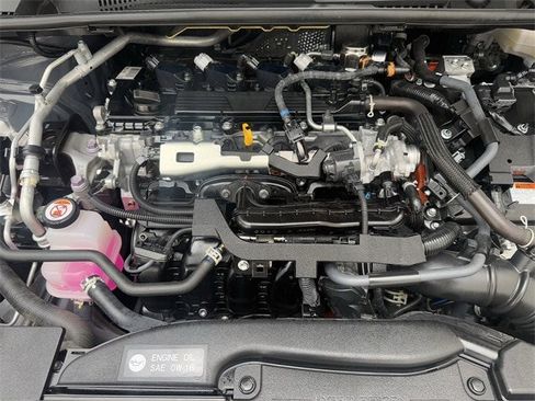 Used 2024 Toyota Prius Limited image 32