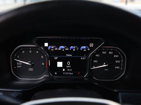 Used 2021 GMC Yukon Denali w/ Denali Premium Package image 40