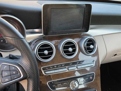 Used 2017 Mercedes-Benz C 300 Sedan image 7