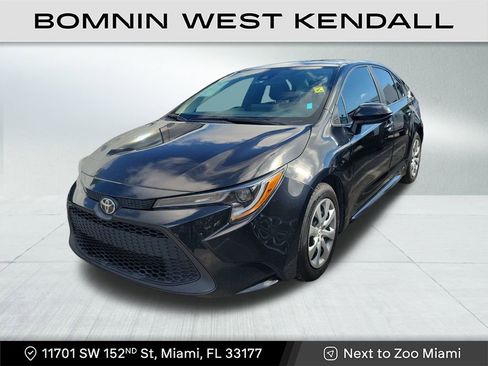 Used 2021 Toyota Corolla LE image 2
