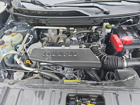 Used 2024 Nissan Rogue S FWD image 31