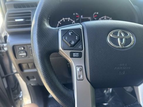 Used 2023 Toyota 4Runner SR5 Premium w/ Moonroof Package AWD/4WD image 17