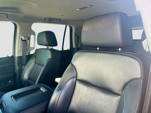 Used 2020 Chevrolet Tahoe LT w/ RST Edition RWD image 30