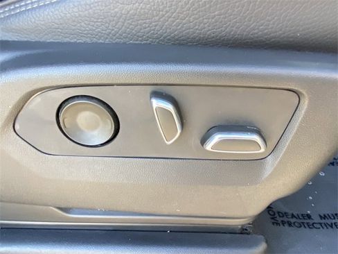 Used 2022 GMC Yukon Denali image 20