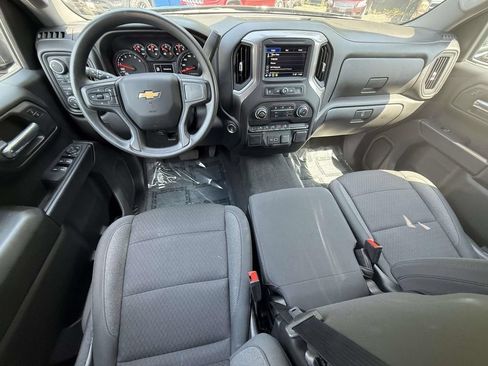 Used 2026 Chevrolet Silverado 1500 Custom AWD/4WD image 15