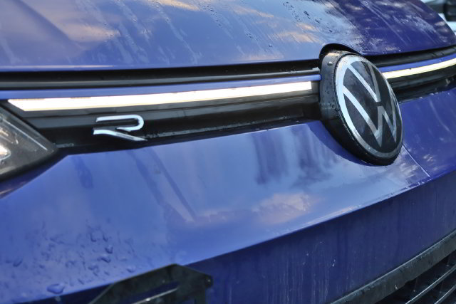 Used 2022 Volkswagen Golf R AWD/4WD image 8