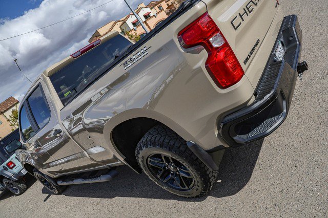 Used 2023 Chevrolet Silverado 1500 Custom Trail Boss w/ LPO, Dark Essentials Package AWD/4WD image 10