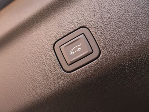 New 2026 Chevrolet Suburban RST w/ Advanced Technology Package image 30