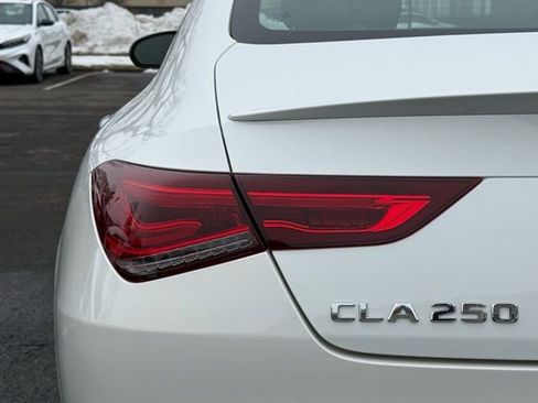 Used 2021 Mercedes-Benz CLA 250 4MATIC image 15
