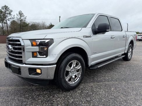 Used 2016 Ford F150 XLT w/ Equipment Group 302A Luxury image 3