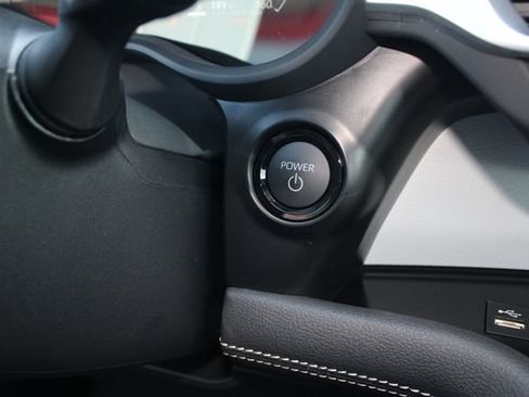 Certified 2026 Toyota Sienna XSE FWD image 36