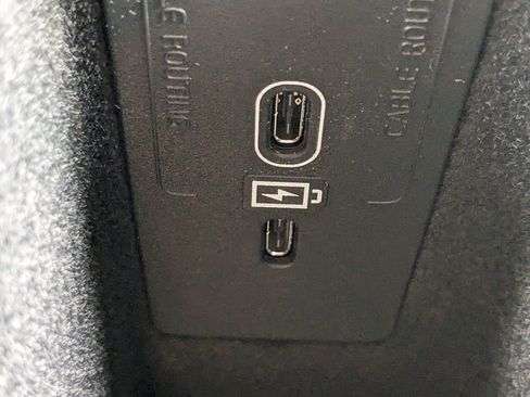 New 2025 Volvo XC60 B5 Plus w/ Protection Package Premier image 25