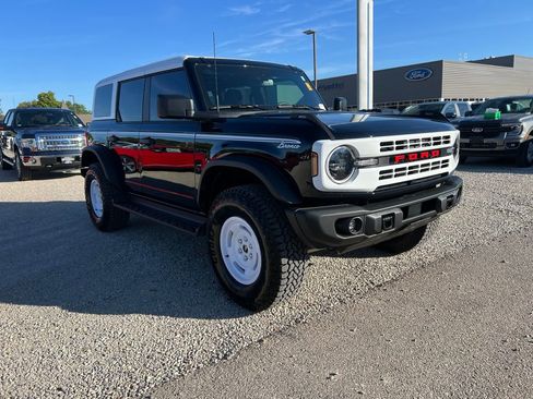 Used 2025 Ford Bronco Heritage Edition image 2