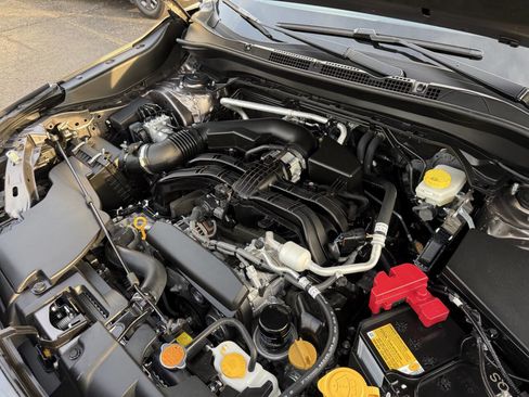 Used 2025 Subaru Forester Limited image 12