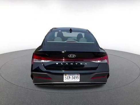 Used 2026 Hyundai Elantra Sport FWD image 12