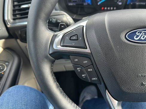 Used 2023 Ford Edge Titanium w/ Class II Trailer Tow Package AWD/4WD image 15