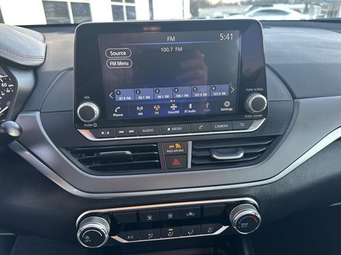 Used 2025 Nissan Altima 2.5 SR image 14