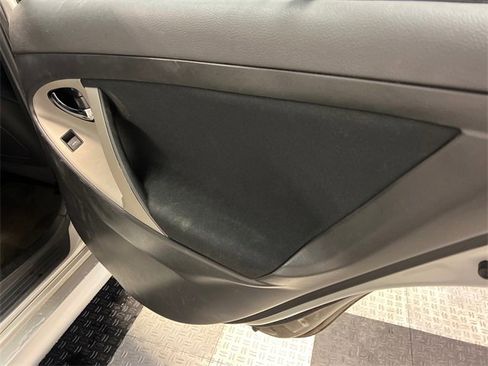 Used 2011 Toyota Camry SE image 11