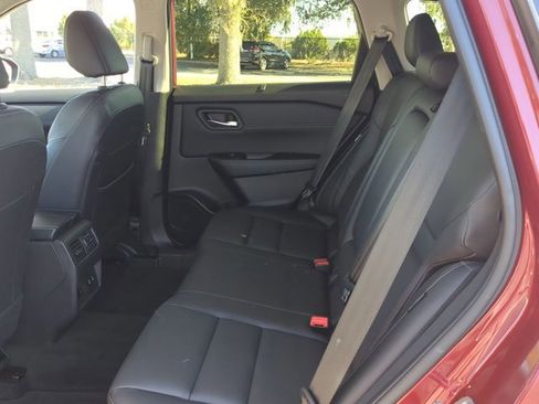 Certified 2025 Nissan Rogue SL w/ Tech Package image 14