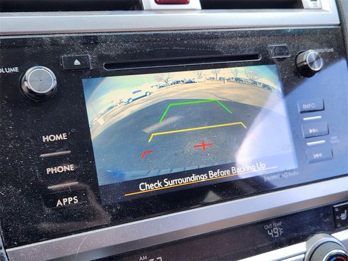 Used 2017 Subaru Outback 2.5i Premium image 19