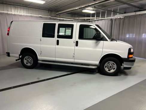 Used 2024 GMC Savana 2500 Work Van w/ Driver Convenience Package image 8