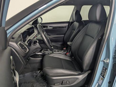 Used 2025 Kia Seltos EX FWD image 12