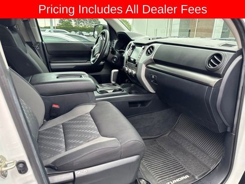 Used 2020 Toyota Tundra SR5 w/ SR5 Upgrade Package AWD/4WD image 10