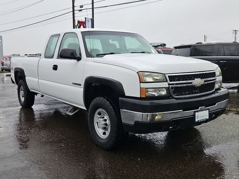 Used 2006 Chevrolet Silverado 2500 W/T image 7