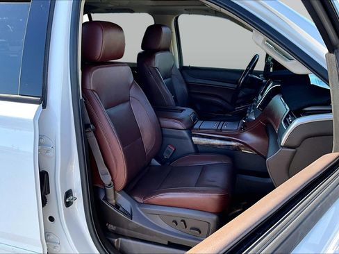 Used 2019 Chevrolet Tahoe Premier AWD/4WD image 7