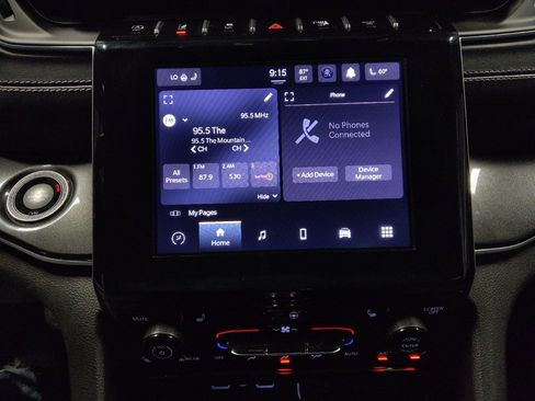 Used 2023 Jeep Grand Cherokee L Laredo RWD image 25