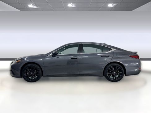 Used 2022 Lexus ES 350 F Sport w/ Accessory Package FWD image 2