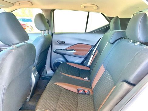 Used 2024 Nissan Kicks SR image 13