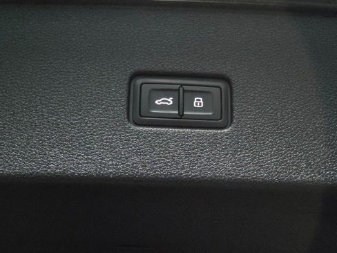 Used 2019 Audi Q8 Prestige image 42