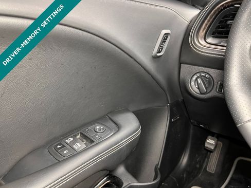 Used 2023 Dodge Challenger SRT Hellcat image 8