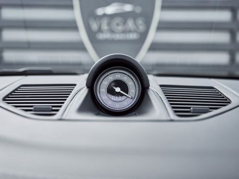 Used 2022 Porsche 911 Turbo S image 75