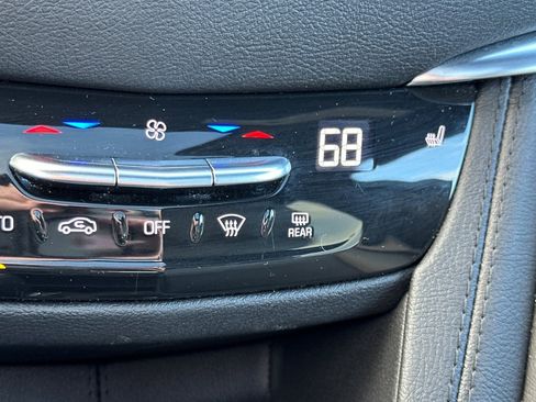 Used 2025 Cadillac XT5 Premium Luxury image 30