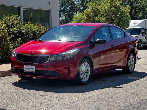 Used 2017 Kia Forte S FWD image 10