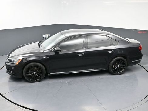 Used 2018 Volkswagen Passat 2.0T S image 42