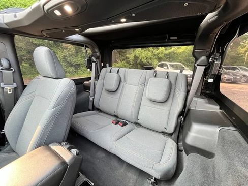 Used 2024 Jeep Wrangler Sport AWD/4WD image 16