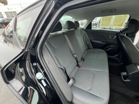 Used 2025 Kia K4 FWD image 33