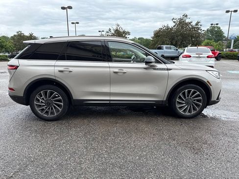 Used 2023 Lincoln Corsair Reserve w/ Equipment Group 201A AWD/4WD image 11
