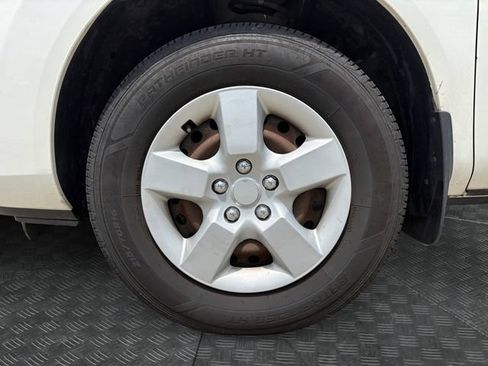 Used 2013 Nissan Rogue S FWD image 13