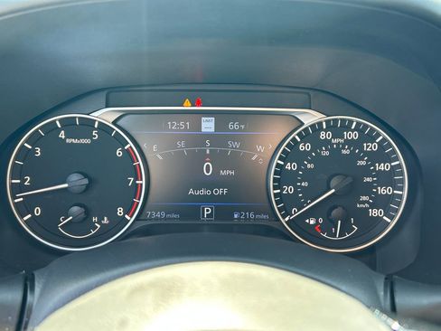 Used 2024 Nissan Altima 2.0 SR image 25