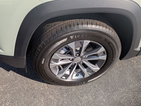 New 2026 Chevrolet Equinox LT w/ Safety and Technology Package FWD image 11