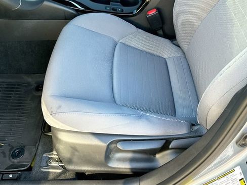 Used 2023 Toyota Corolla SE FWD image 18