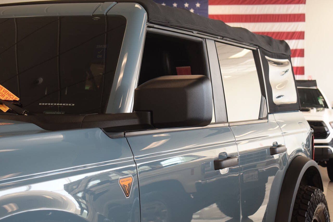 Used 2022 Ford Bronco Badlands AWD/4WD image 12
