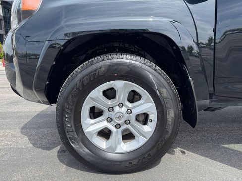 Used 2023 Toyota 4Runner SR5 AWD/4WD image 25