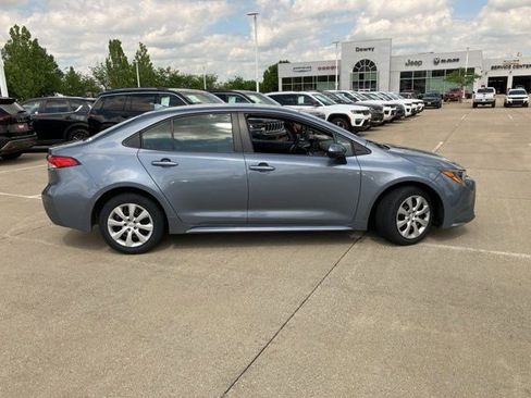 Used 2024 Toyota Corolla LE FWD image 5